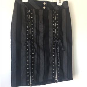 Black Orchid double zipper corseted pencil skirt